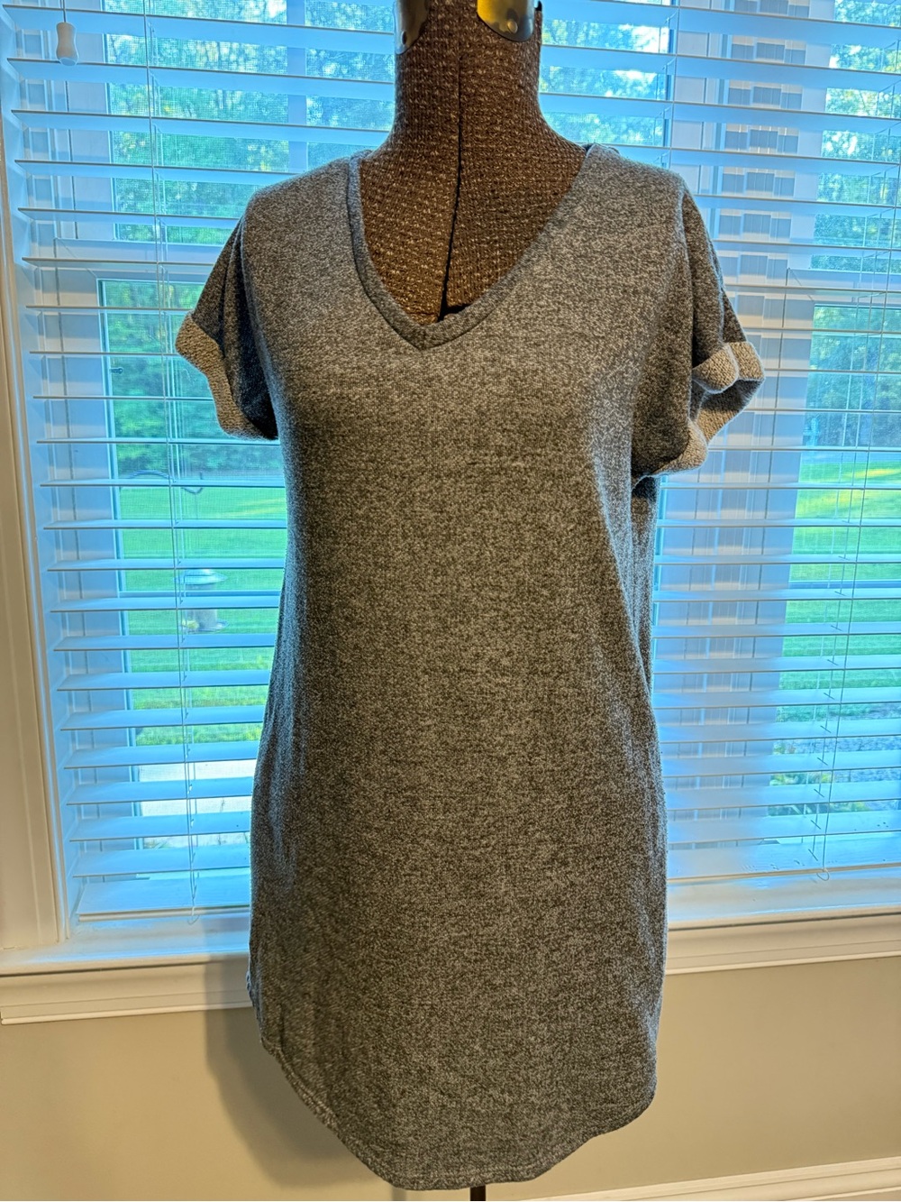 Women's Gray V-Neck Short Sleeve Sweater Dress